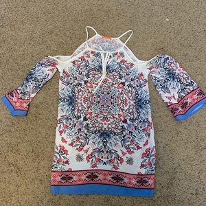 Boutique Open shoulder flowy dress